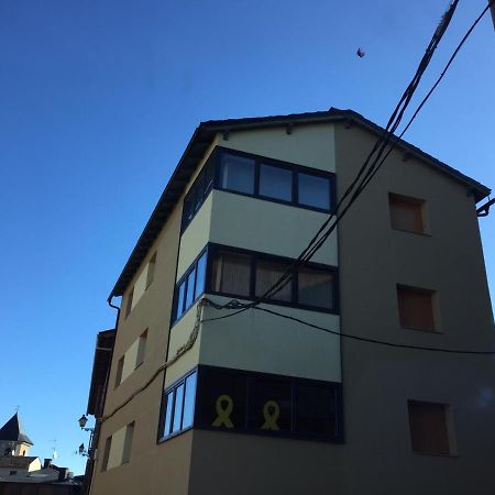 אלפ Apartament Central Amb Terrassa מראה חיצוני תמונה