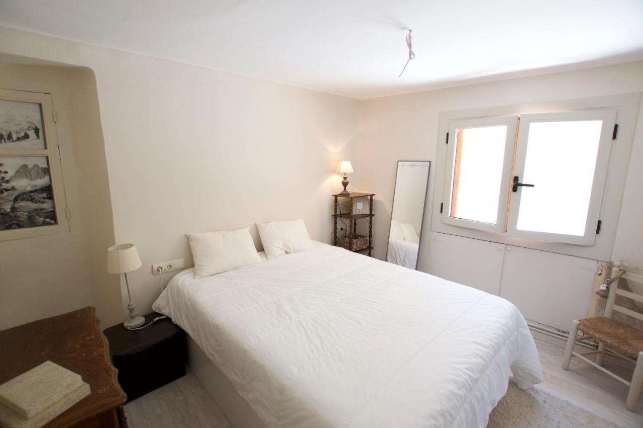 אלפ Apartament Central Amb Terrassa מראה חיצוני תמונה