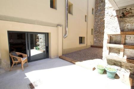 אלפ Apartament Central Amb Terrassa מראה חיצוני תמונה